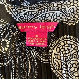 Sunny Leigh Blouse XL tunic length, crinkle fabric, paisley EUC